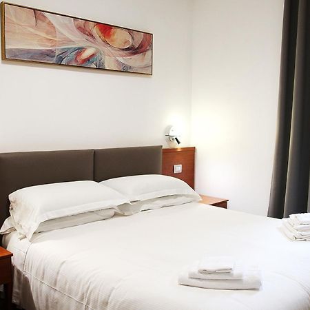 Joyful Guest House Rome Extérieur photo